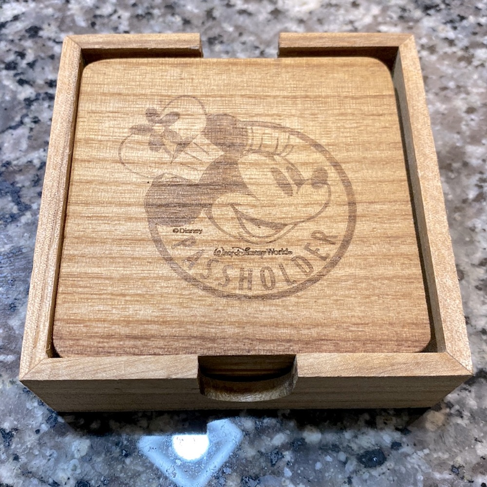 Walt Disney World Passholder wooden coaster set of 4 Minnie Mouse